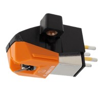 AT-VM95EN-Dual-Moving-Magnet-Cartridge-Front-Bottom-Right-Stylus-Cartridge-and-Headshell